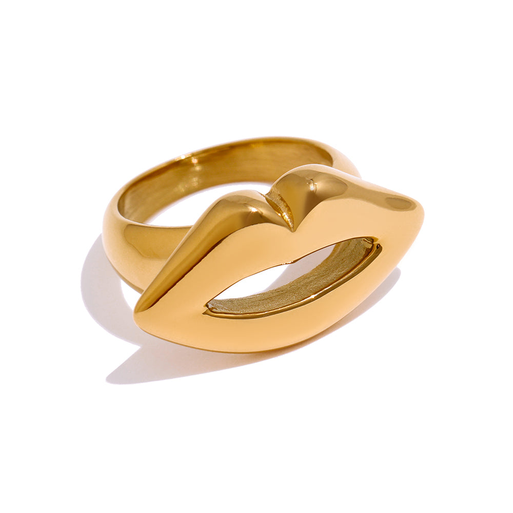 Embrace Lips Statement Ring