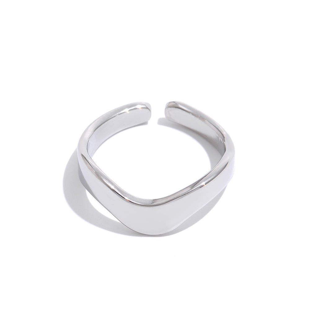 Minimalist Geometric Ring