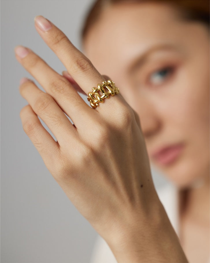 Paragona Statement Ring