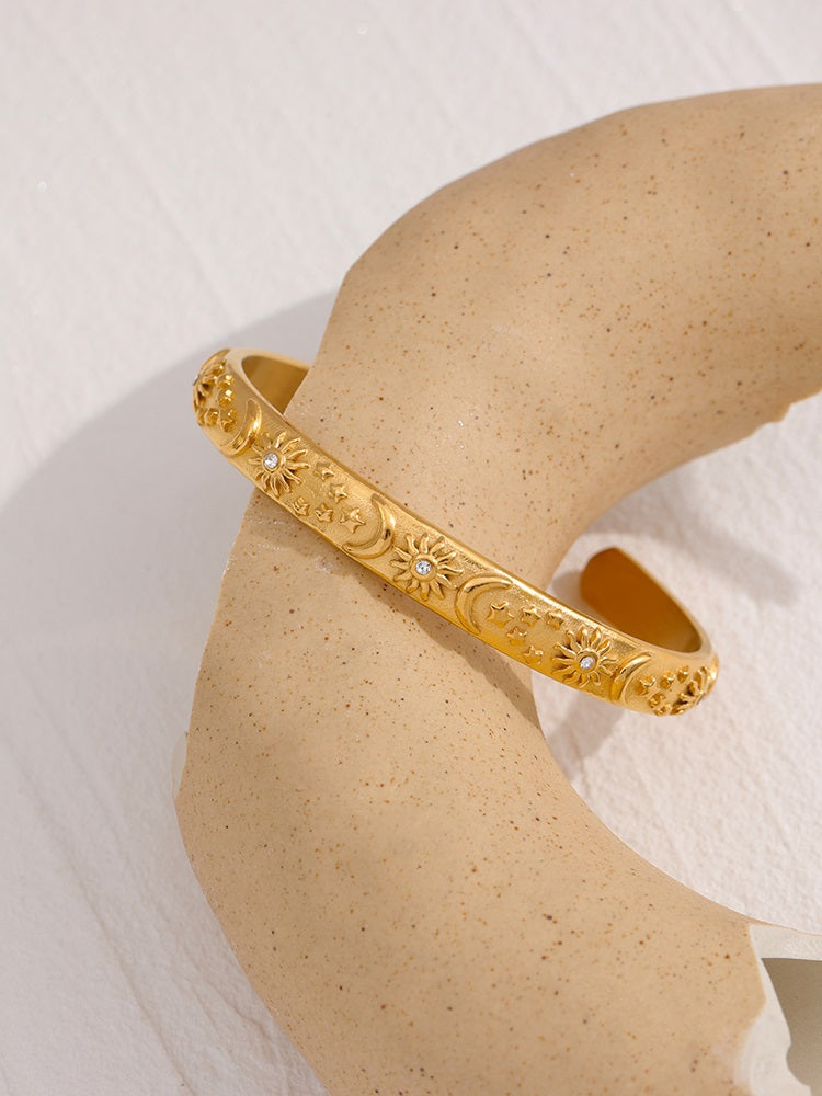 Nature's Calling Bangle Bracelet