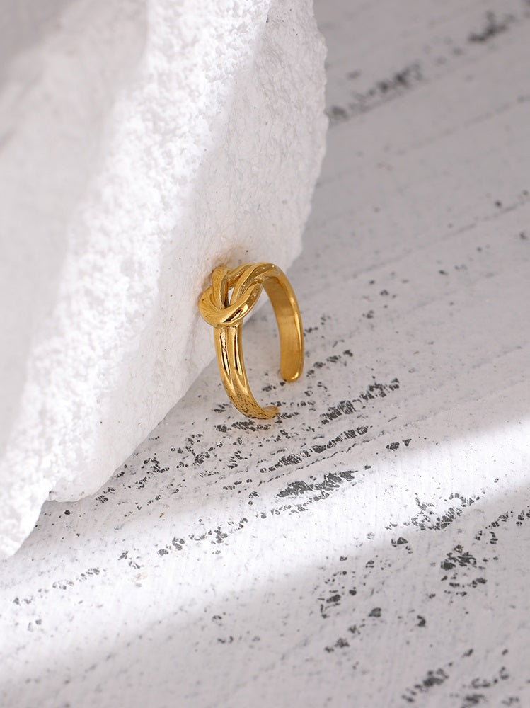 Infinite Ties Knot Ring