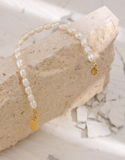 Purity Pearl Bracelet