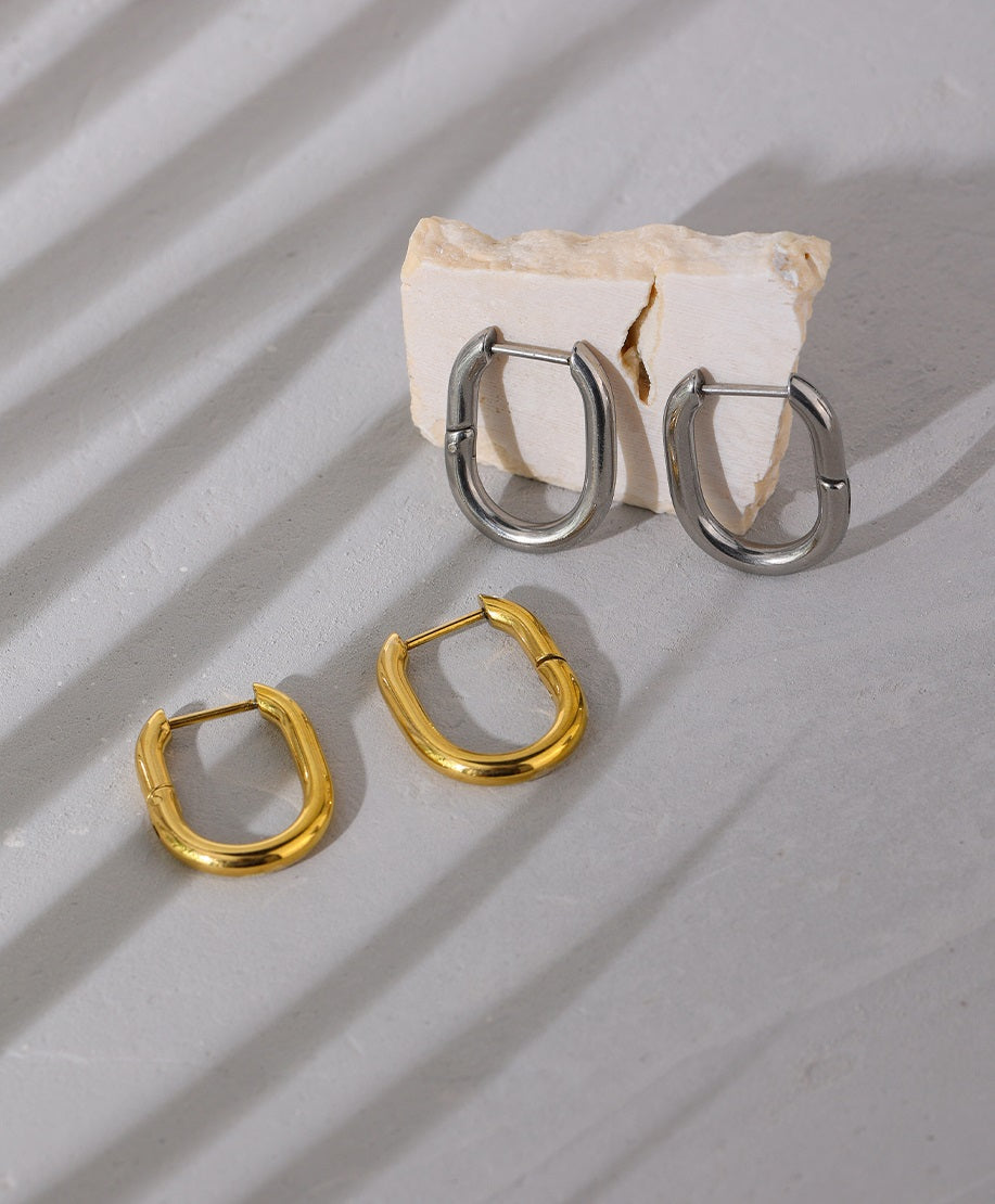 Minimalist Oval Earring