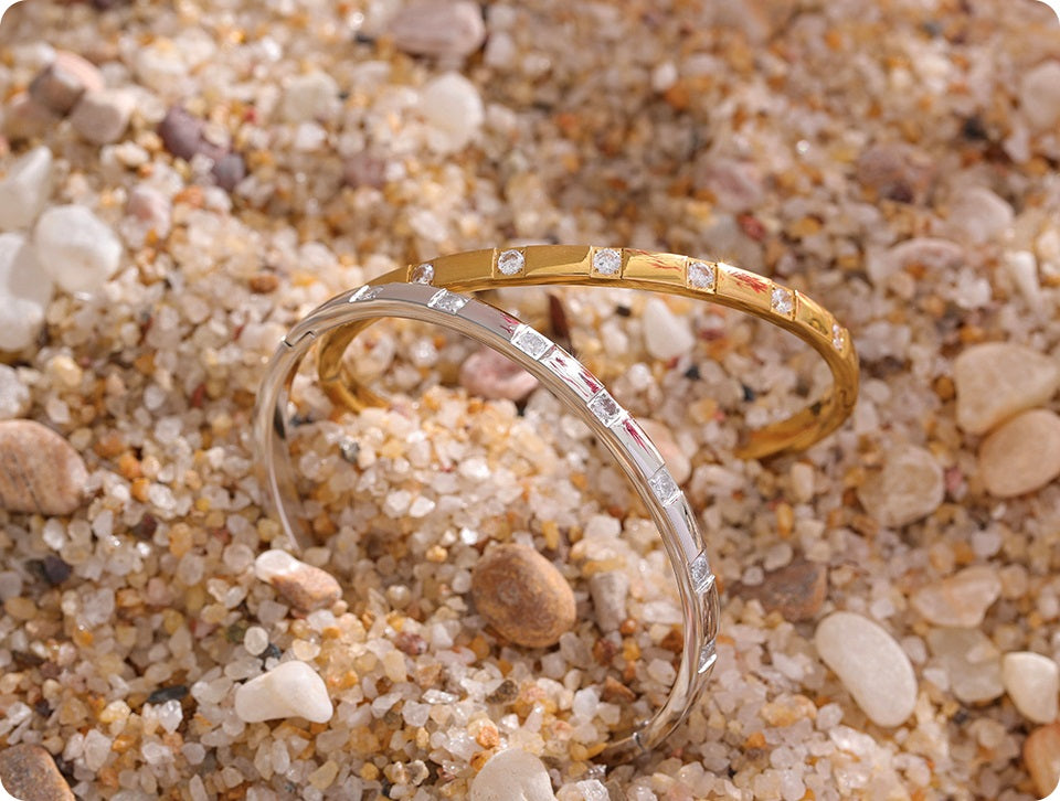 Minimalist Zirconia Bangle Bracelet